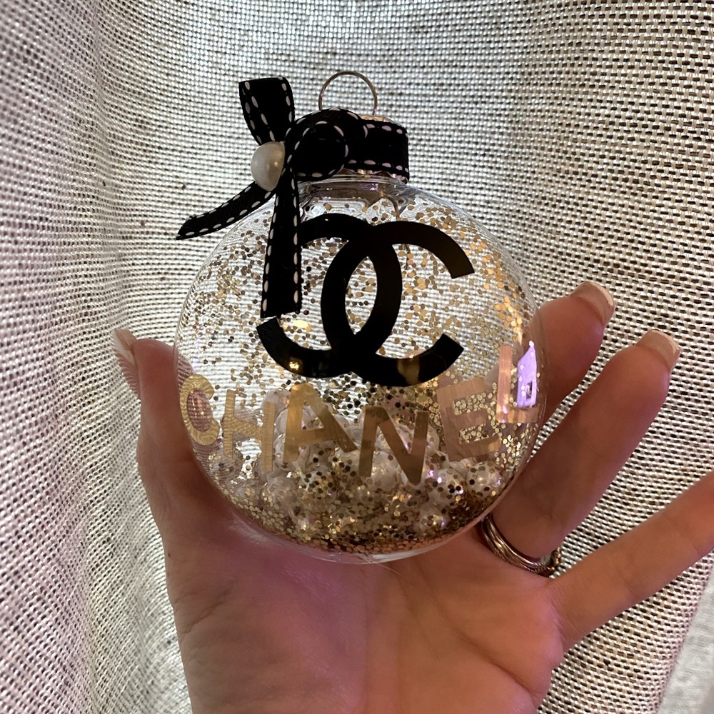 Clear acrylic customized ornament!